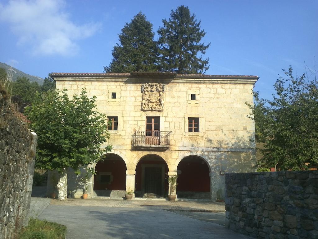 Casona Valle De Soba Regules Exterior foto